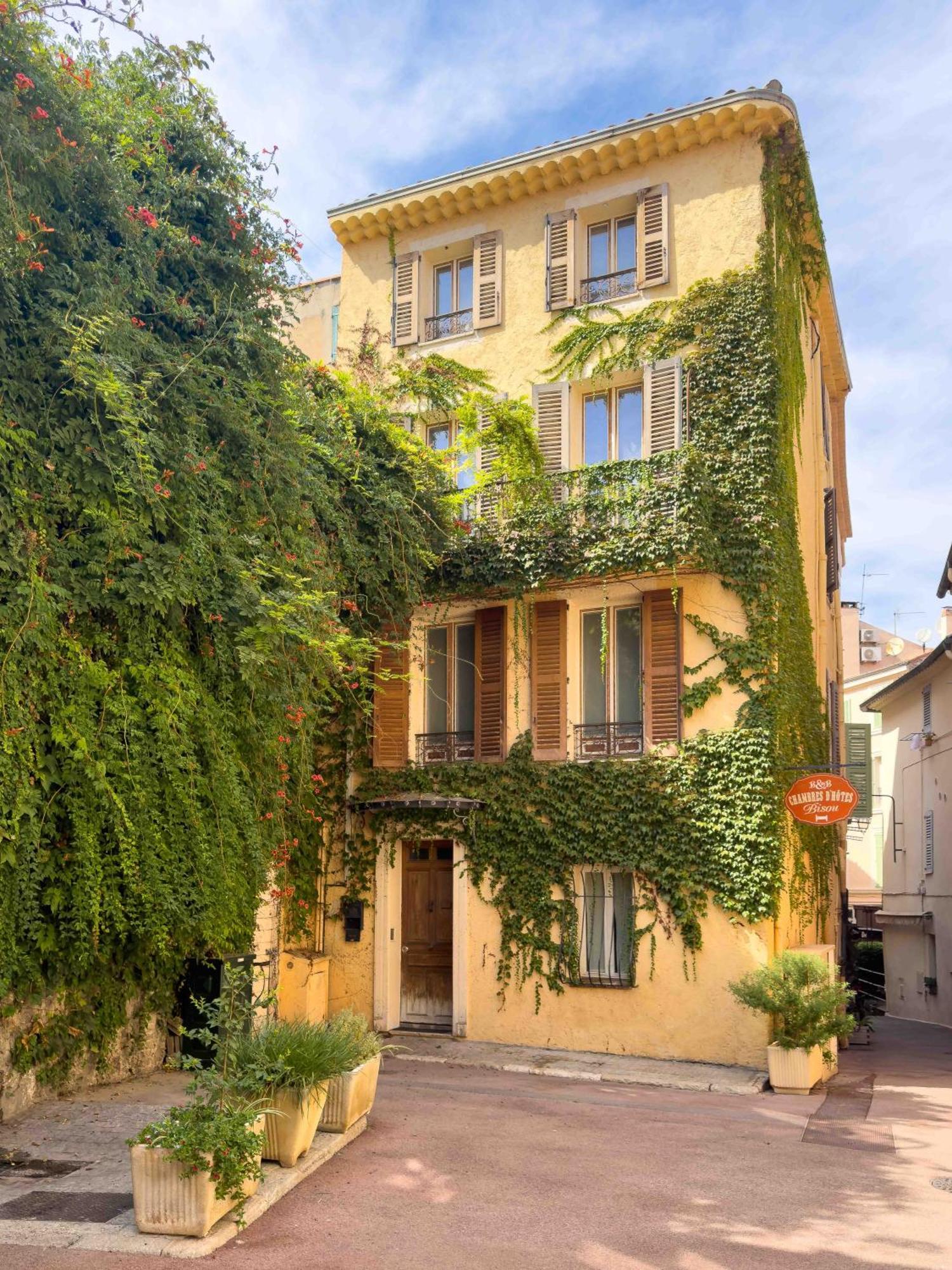 Charming House Appartamento *